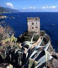 Xtrallusion offers characteristic Bed and Breakfast, B&B, Guest House, Hotel, Albergo and Country Lodge accommodation in Italy. Plus independent self-guided Walking, Adventure, Activity, Skiing and Paragliding Holiday itineraries on the Italian Rivieras, in the Italian Lakes, in the Italian Alps and in some of the most beautiful corners of Italy.